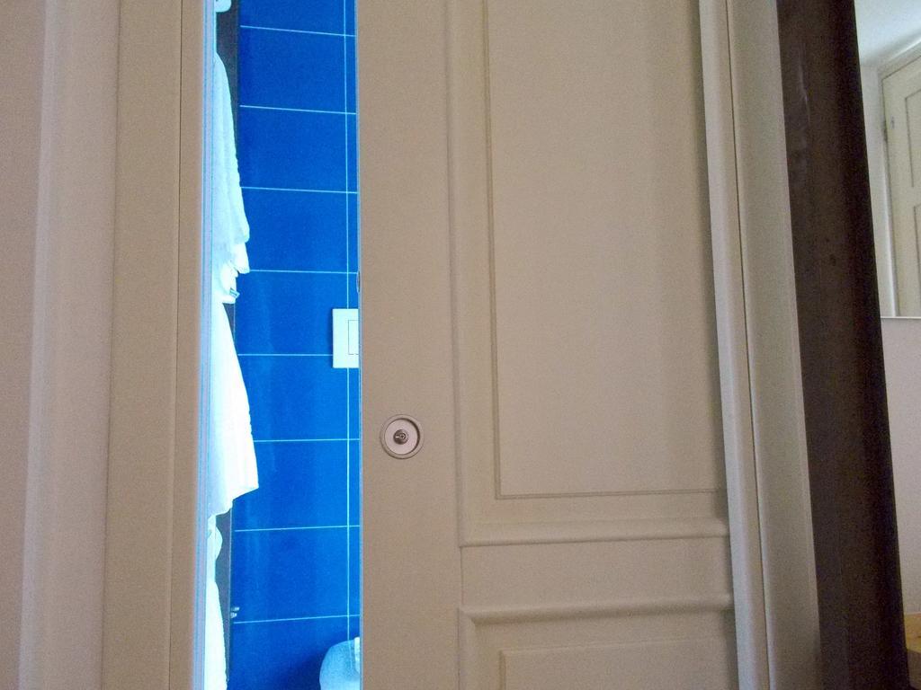 Hotel Le Stanze Del Poeta Salerno Zimmer foto